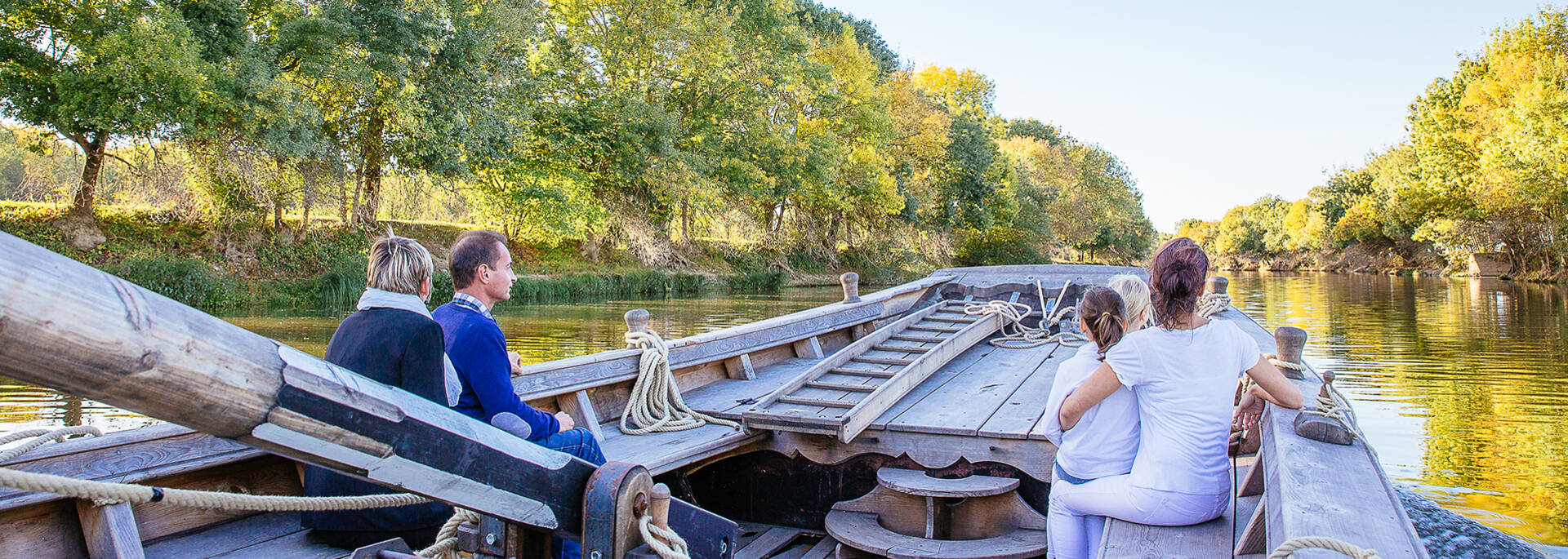 Discovering the river Maine