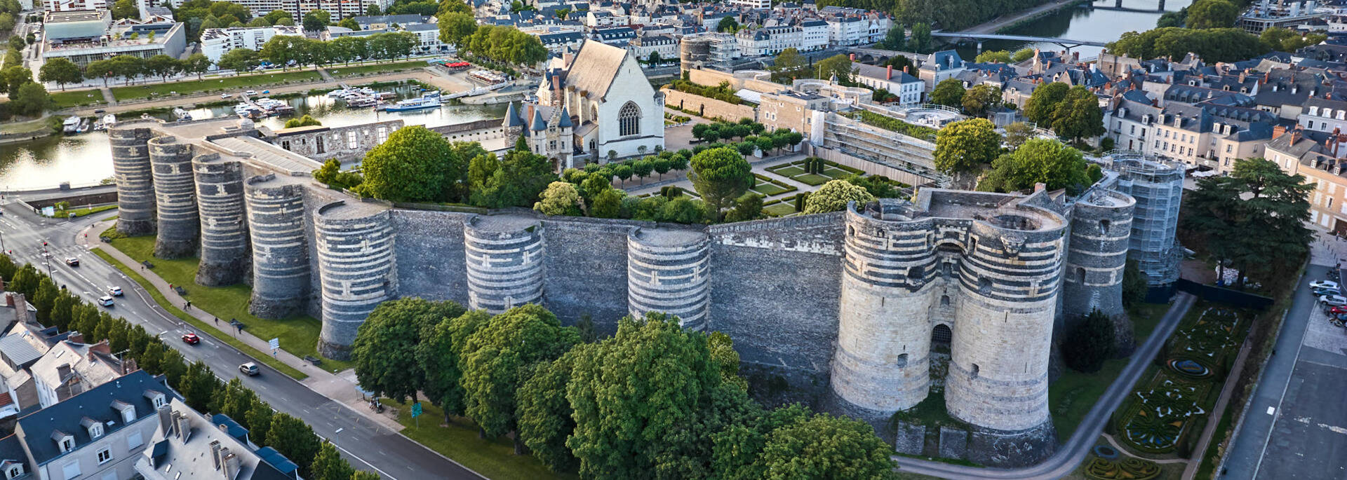 Aerial view of the entire building 