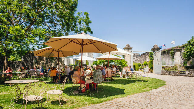 Terrasse du Monument Café - Château d'Angers