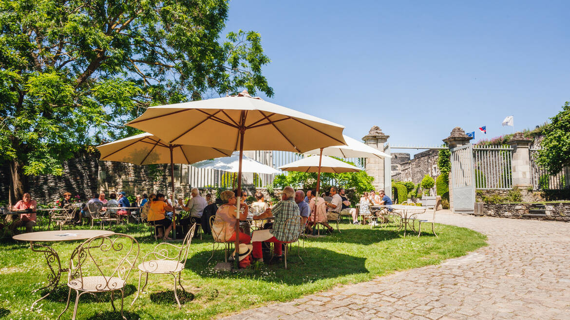 Terrasse du Monument Café - Château d'Angers