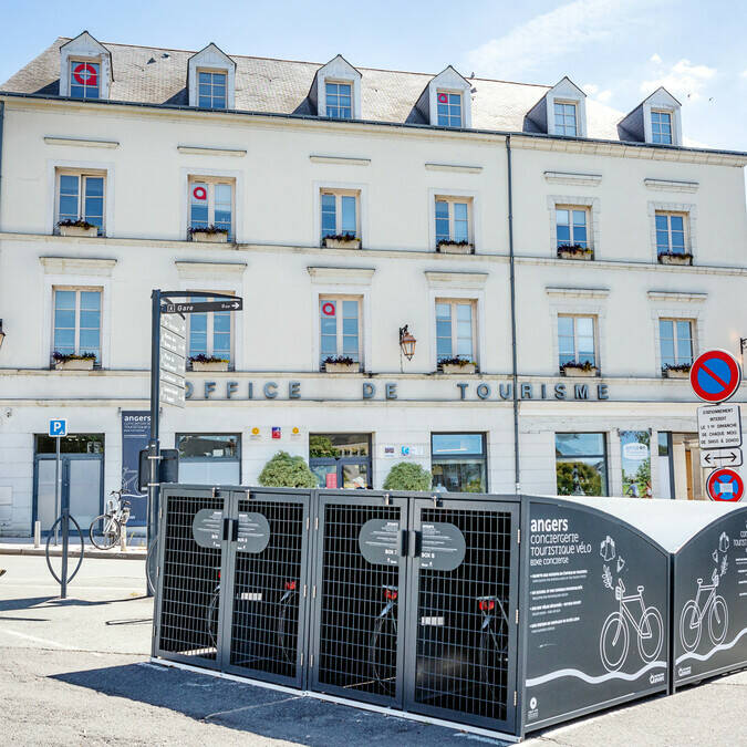 Extérieur de l'Office de tourisme et de la conciergerie vélo